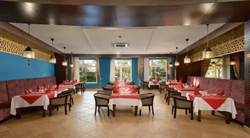 Seaden Sea World Resort And Spa