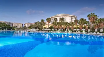 Seaden Sea World Resort And Spa