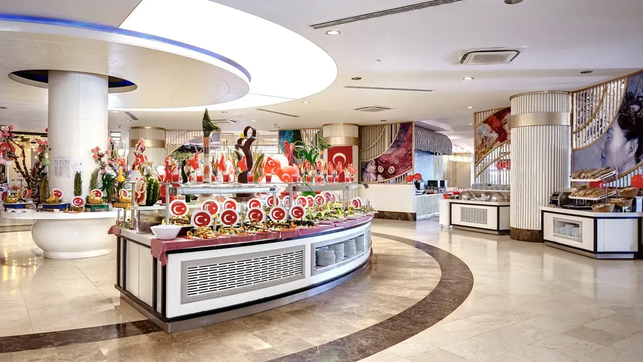 Seaden Sea World Resort And Spa