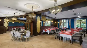 Seaden Sea World Resort And Spa