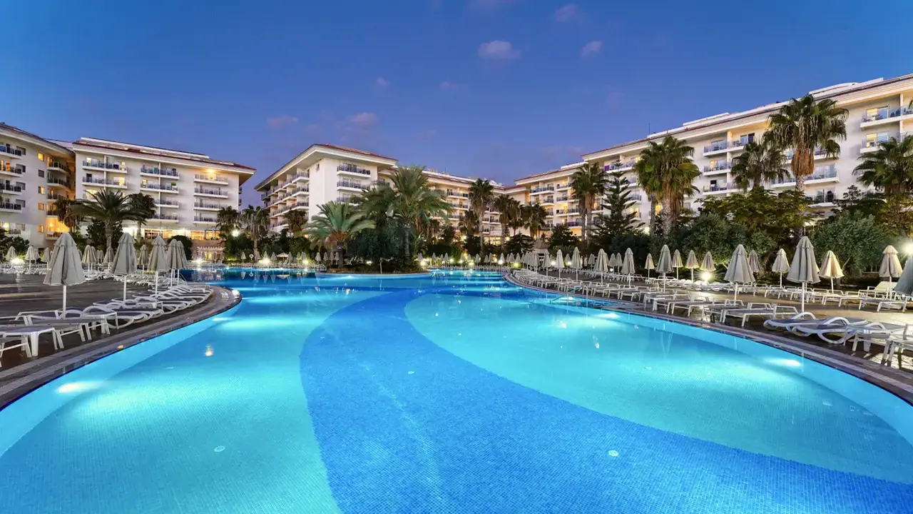 Seaden Sea World Resort And Spa