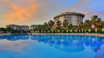 Seaden Sea World Resort And Spa
