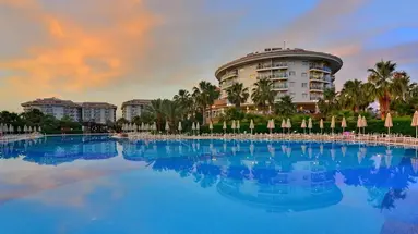 Seaden Sea World Resort And Spa