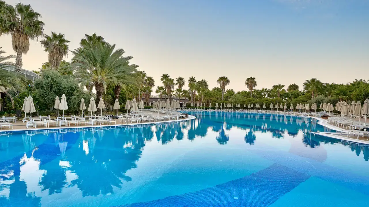 Seaden Sea World Resort And Spa