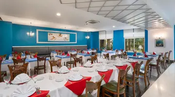 Seaden Sea World Resort & Spa