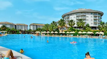 Seaden Sea World Resort & Spa