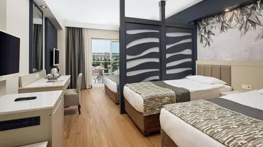 Seaden Sea World Resort & Spa