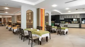 Seaden Sea World Resort & Spa
