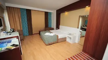 Seaden Sea World Resort & Spa