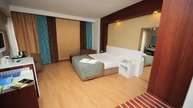 Seaden Sea World Resort & Spa