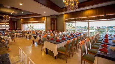 Seaden Sea World Resort & Spa