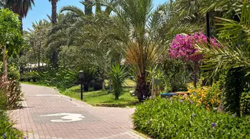 Seaden Sea World Resort & Spa