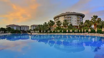 Seaden Sea World Resort & Spa