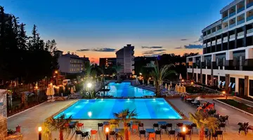 SEADEN VALENTINE RESORT & SPA +16