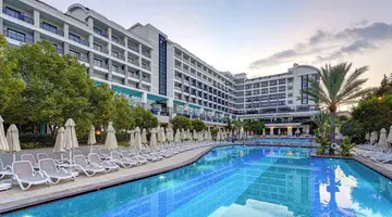 SEADEN VALENTINE RESORT & SPA