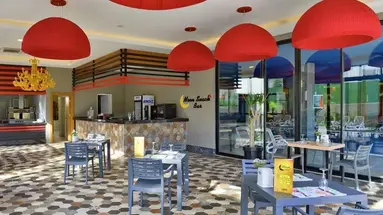 SEADEN VALENTINE RESORT & SPA