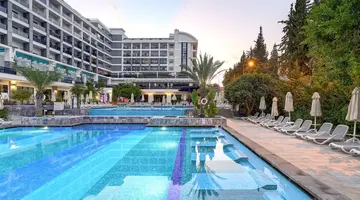 SEADEN VALENTINE RESORT & SPA