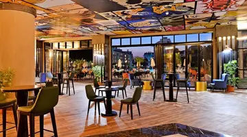 SEADEN VALENTINE RESORT & SPA