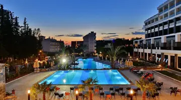 SEADEN VALENTINE RESORT & SPA