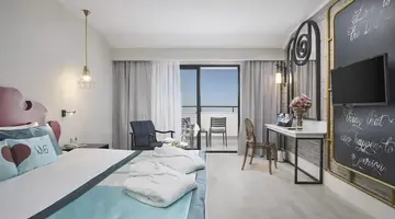 SEADEN VALENTINE RESORT & SPA