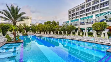 SEADEN VALENTINE RESORT & SPA