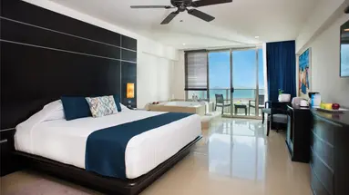 Seadust Cancun Beach Resort