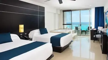 Seadust Cancun Beach Resort