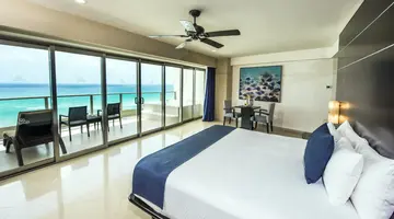Seadust Cancun Beach Resort