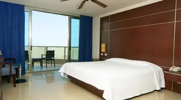 Seadust Cancun Beach Resort