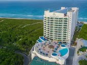 Seadust Cancun Beach Resort
