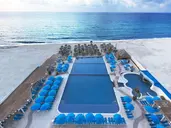 Seadust Cancun Family Resort