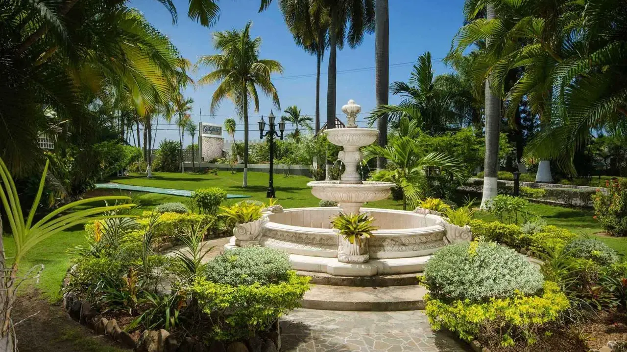 SeaGarden Beach Resort