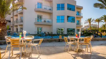 SEAGULL BEACH RESORT & CLUB