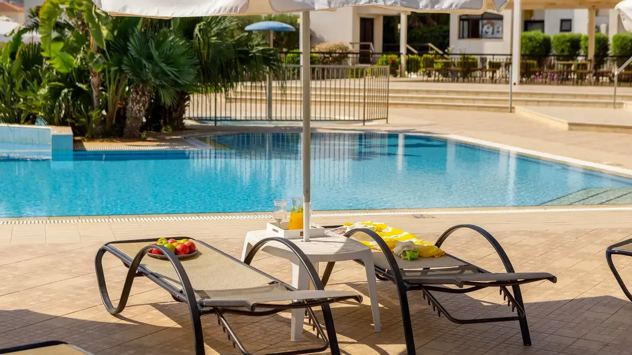 Seagull Hotel Apts