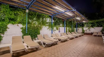 Sealine Suite