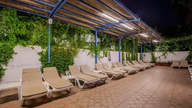 Sealine Suite