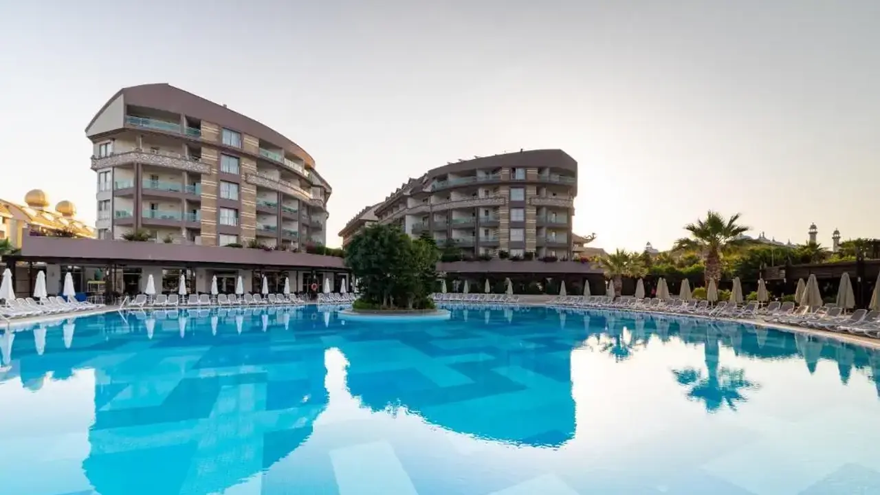 SEAMELIA BEACH HOTEL