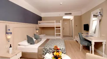 SEAMELIA BEACH HOTEL