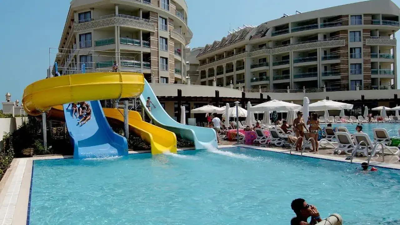 SEAMELIA BEACH HOTEL