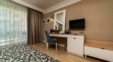 SEAMELIA BEACH RESORT & SPA