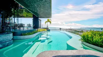 Seaphere Pattaya Hotel by Elite Suites (ex. Cross Vibe Pattaya Seaphere)