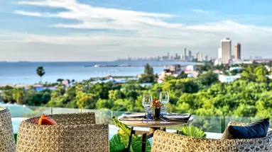 Seaphere Pattaya Hotel by Elite Suites (ex. Cross Vibe Pattaya Seaphere)