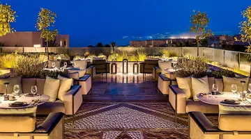 Seaphere Pattaya Hotel by Elite Suites (ex. Cross Vibe Pattaya Seaphere)