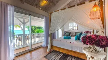 SEAPOINT BOUTIQUE HOTEL