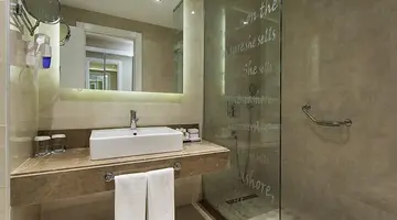 Seashell Resort And Spa