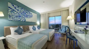 Seashell Resort And Spa