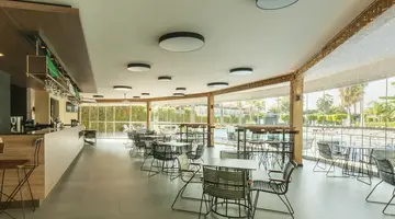 Seashell Resort & Spa