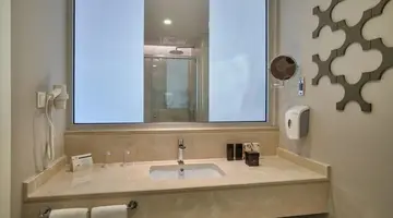 Seashell Resort & Spa
