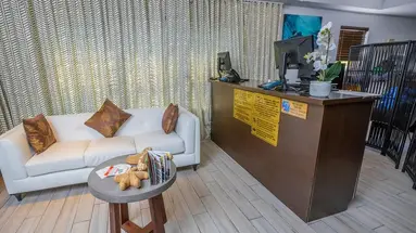 Seaside All Suites Hotel