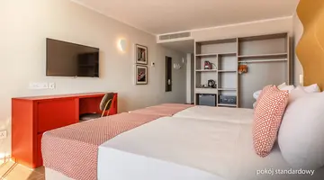 SeaView Hotel